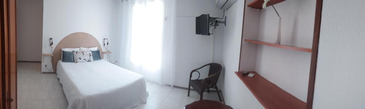 Les Chambres De Colema Pino Esterno foto